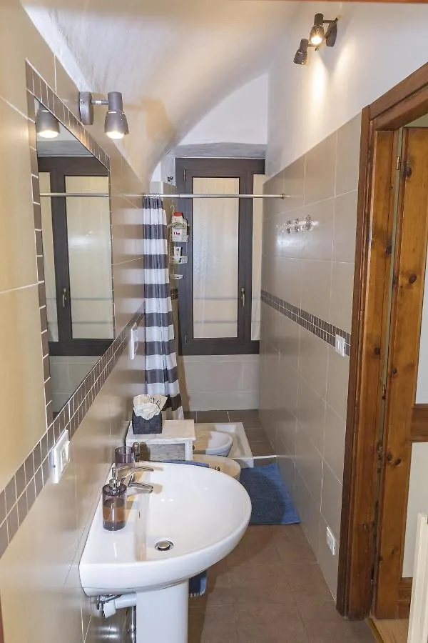 Appartamento Centralissimo Trilocale su due piani - Flavio House Sanremo Italia